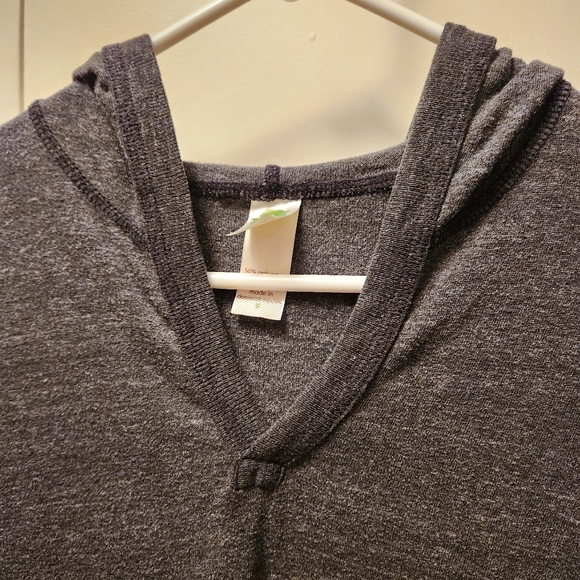 3 for $15 / Grey Hooded Long-Sleeve - Picture 3 of 9